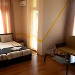 Family Solar فندق