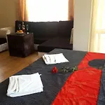 Family Solar فندق