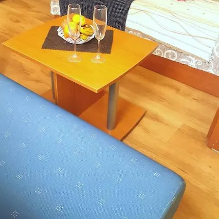 Family Solar Szálloda *