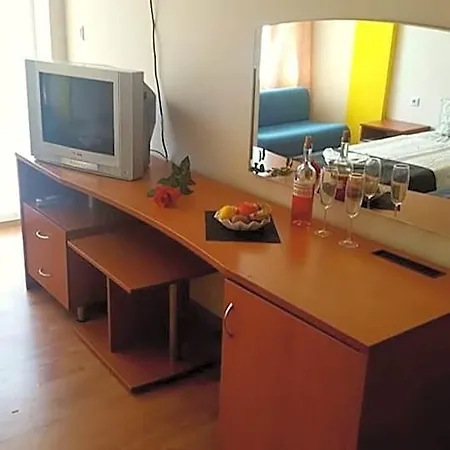 Szálloda Family Solar