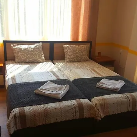 Family Solar Hotel *